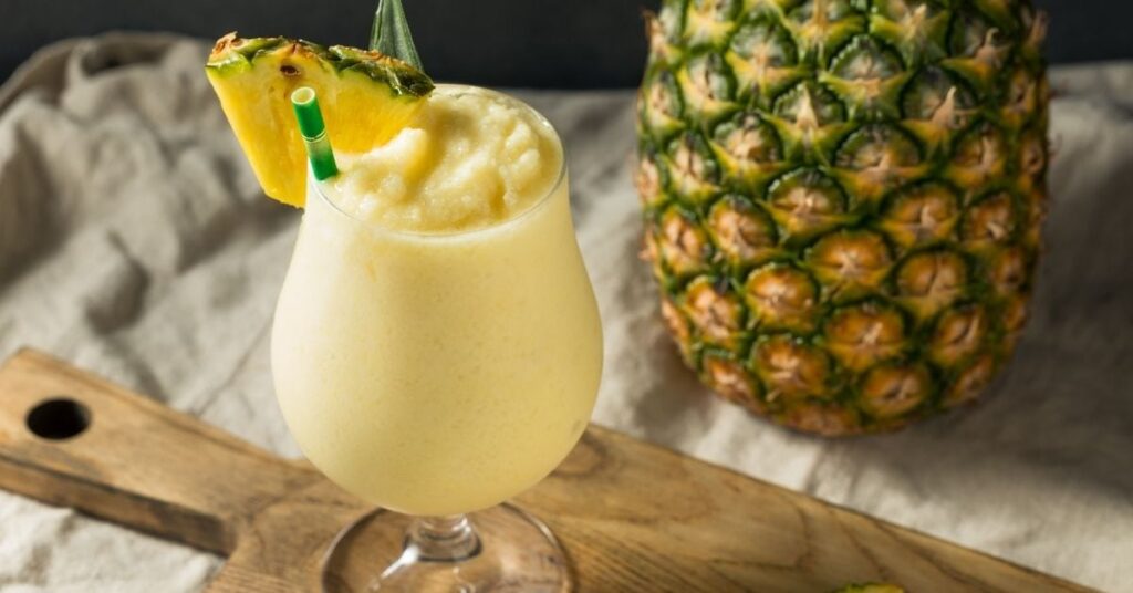 Pineapple urrak cocktail