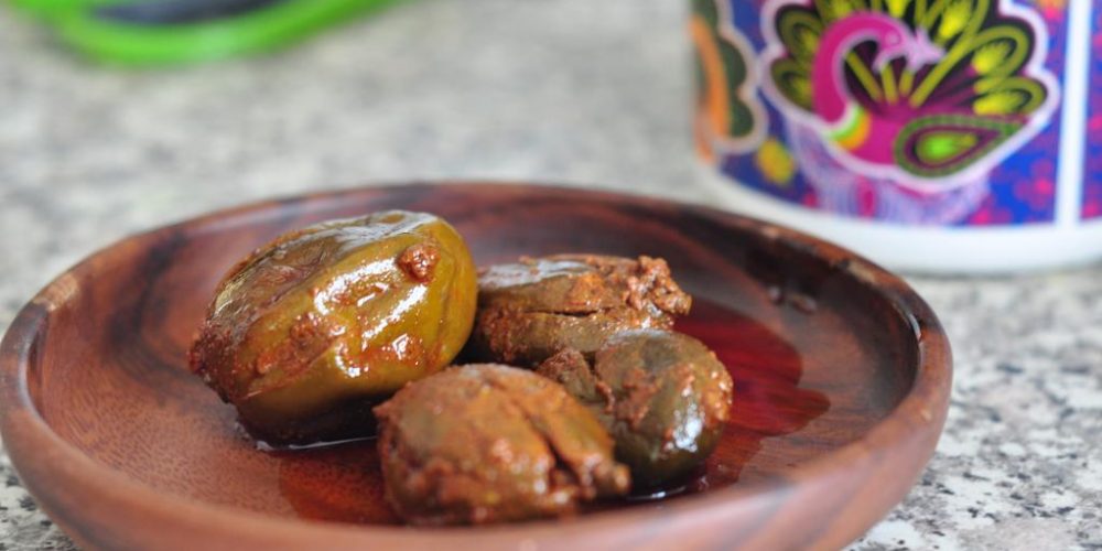 Bhariliyo ambo- stuffed mango pickle recipe-Goan Mango recipes